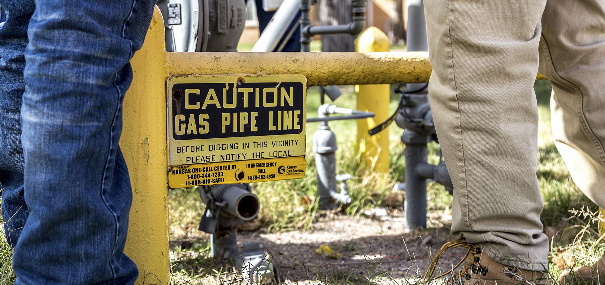 students touring natural gas facility